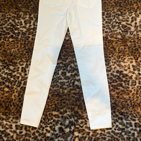 Tahari, high rise, Ella-Hi rise ankle skinny white jeans. - Picture 2 of 5